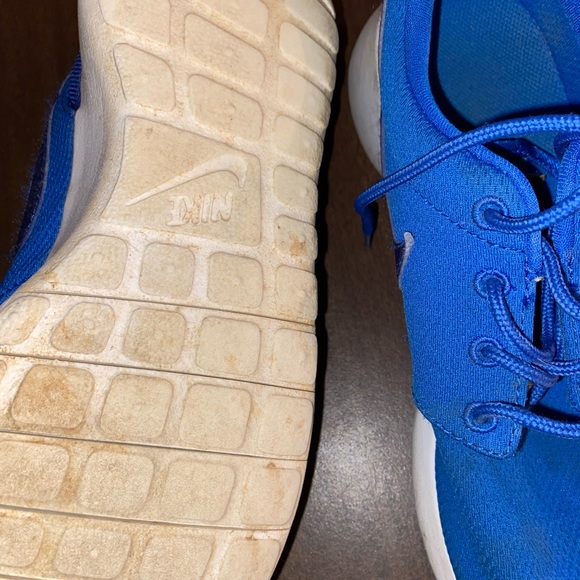 Nike - Picture 4 of 6